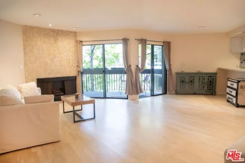 950 N Kings Road #245 listing photo
