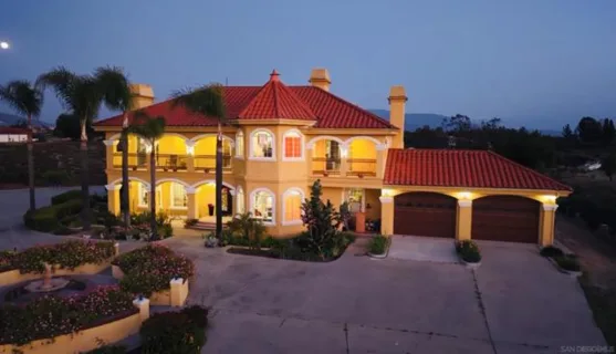 34083 Vino Way photo 1