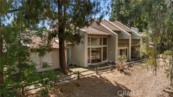 29424 Via La Plaza listing photo