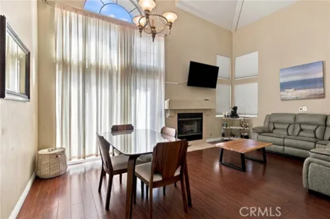 2931 Via Milano #201 listing photo