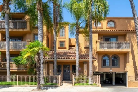 1509 Stanley #304 listing photo