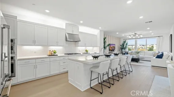 701 Sonia listing photo