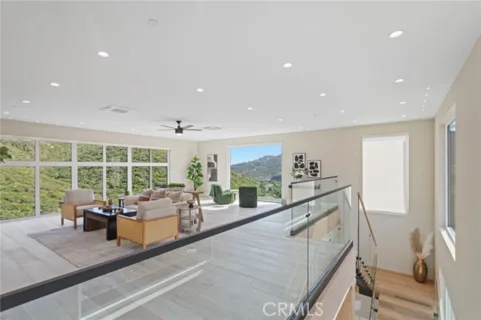 27937 Whisper listing photo
