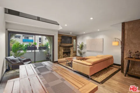 10926 Bluffside Drive #3 listing photo