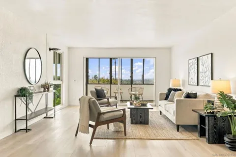 2540 Clairemont Drive #207 listing photo