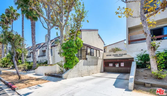620 W Hyde Park Boulevard #111 listing photo