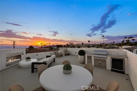 245 W El Portal #B listing photo