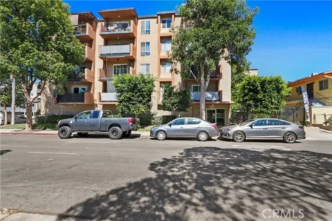 460 Golden #104 listing photo