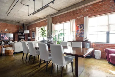 3940 7th Avenue #215 listing photo