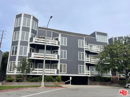 1840 Veteran Avenue #106 listing photo
