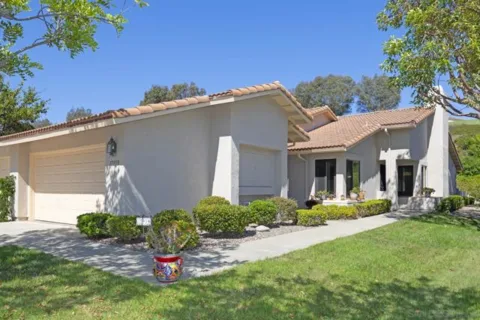 17959 Avenida Alozdra listing photo