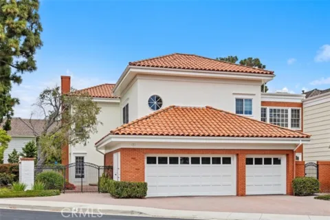 2 Belcourt listing photo