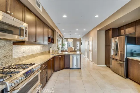 507 Rockefeller listing photo