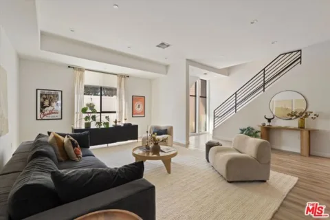 3961 Tilden Avenue #3 listing photo