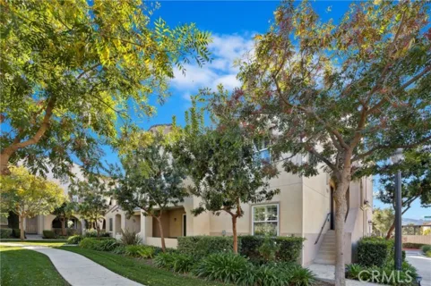 31205 Strawberry Tree listing photo
