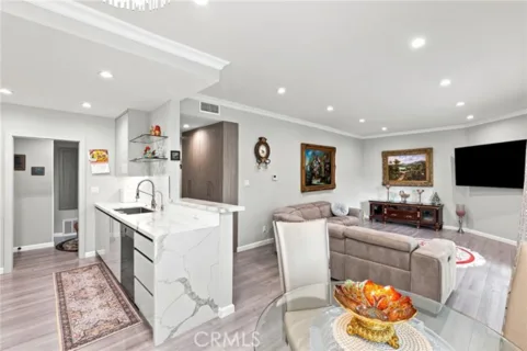 14607 Erwin Street #107 listing photo