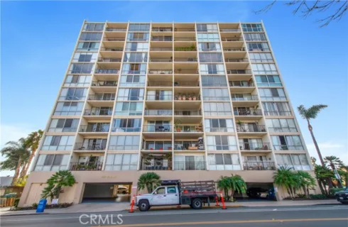 4944 Cass Street #1101 listing photo