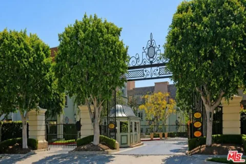 10116 Empyrean Way #202 listing photo