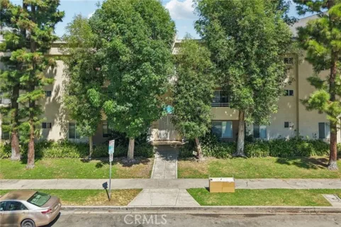 4358 Mammoth Avenue #14 listing photo