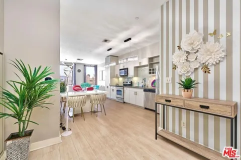 3810 Wilshire Boulevard #408 listing photo