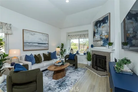 24 Riverstone listing photo