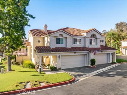 423 Via Presa listing photo