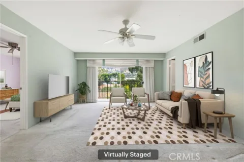 620 N Kenwood #208 listing photo
