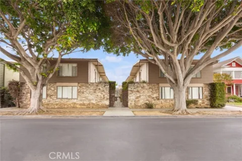 1400 E 3rd #6 listing photo