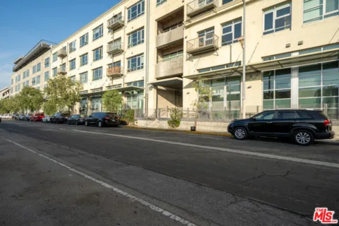 530 S Hewitt Street #147 listing photo