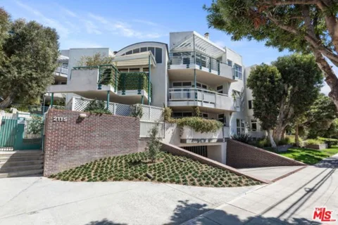 2115 3rd Street #203 listing photo