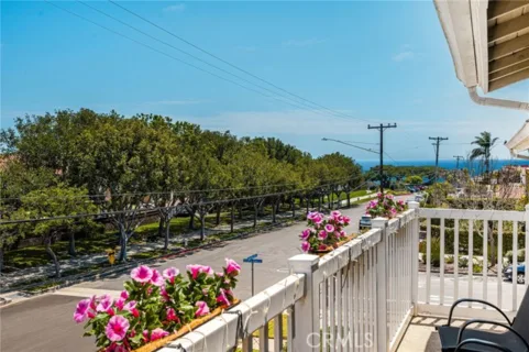 24725 Santa Clara #10 listing photo