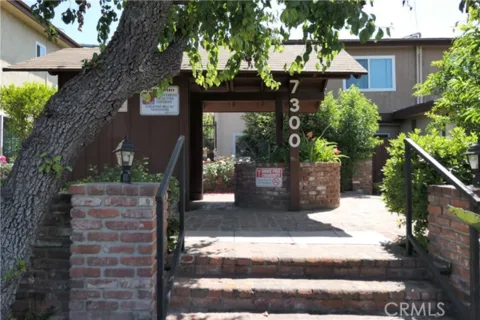 7300 Lennox #J3 listing photo