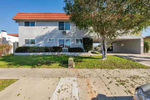4451 35th Street #7 listing photo