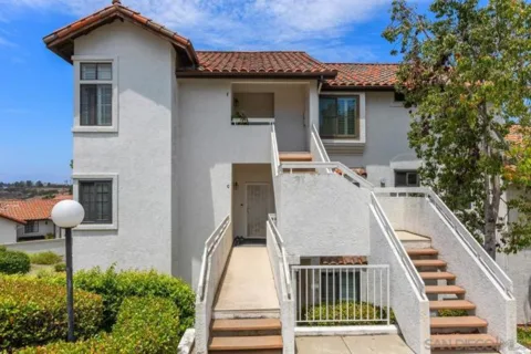 16424 Avenida Venusto #E listing photo