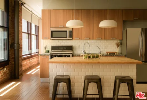 460 S Spring Street #810 listing photo
