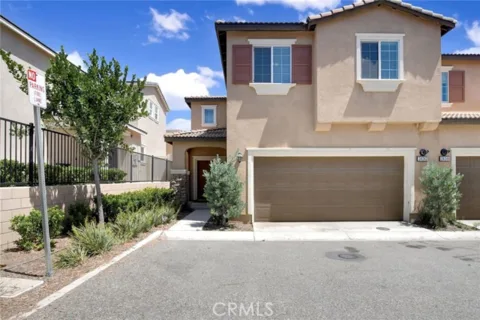 24242 Hazelnut listing photo
