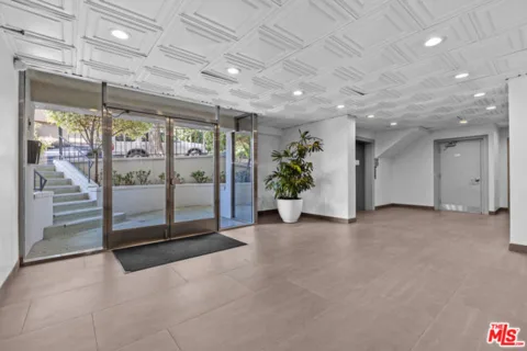 960 Larrabee Street #328 listing photo