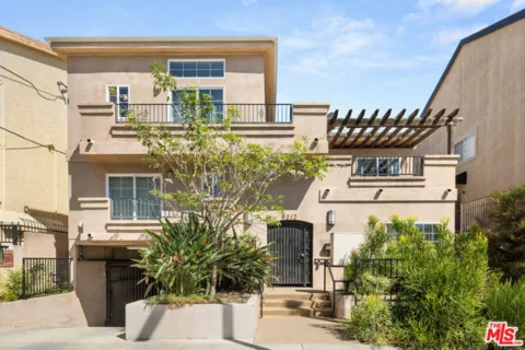 5312 Denny Avenue #7 listing photo