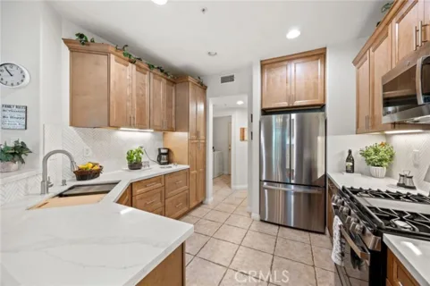 33433 Emerson Way #B listing photo