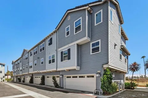 523 Sandpiper listing photo