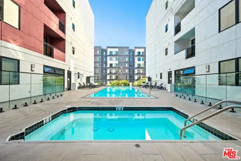 1234 Wilshire Boulevard #422 listing photo