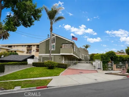 313 E Hyde Park #5 listing photo