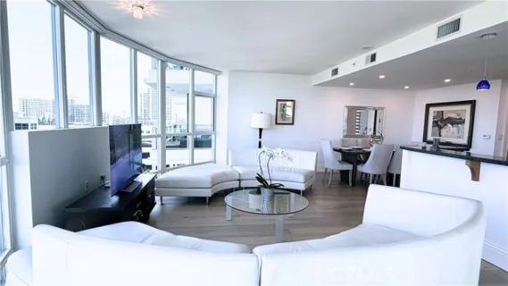 3141 Michelson #808 listing photo