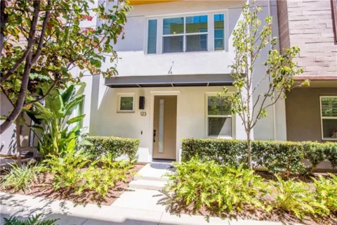983 E Mason Lane #123 listing photo