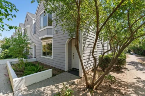 595 N Garfield Avenue #7 listing photo