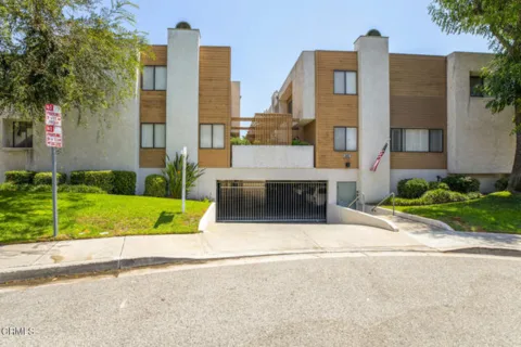 714 N Howard #H listing photo