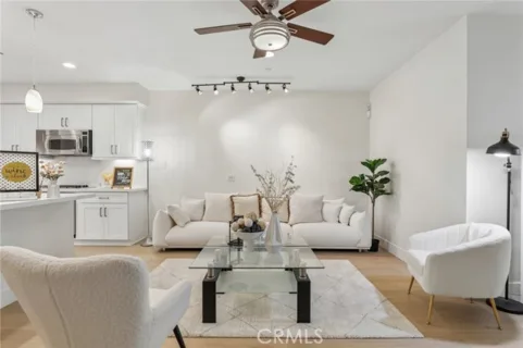 617 Rockefeller listing photo