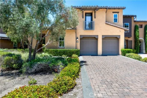 15 Tuscany listing photo