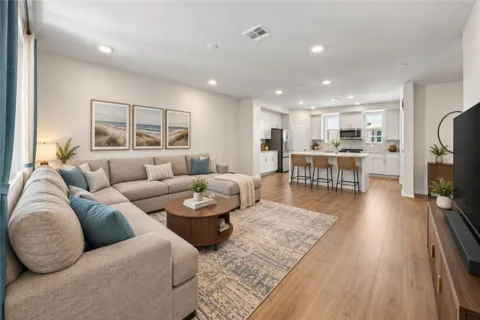 40863 Melrose Drive listing photo