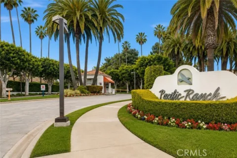 7402 Yellowtail Drive #204 Drive #204 listing photo
